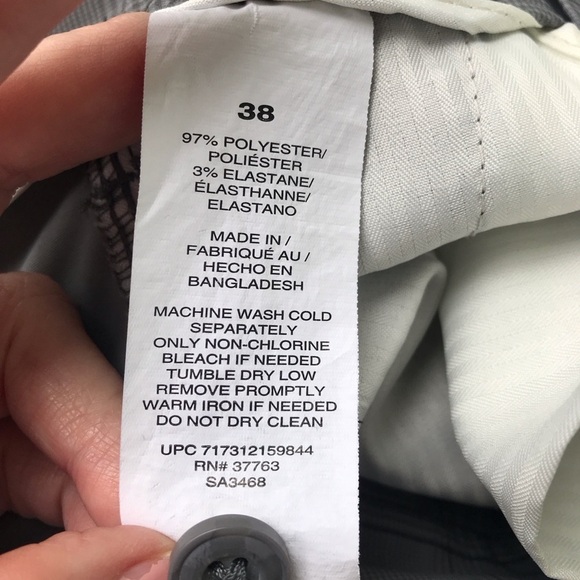 PGA Tour gray plaid golf shorts size  38 flat front front and back pocke… - Picture 4 of 4